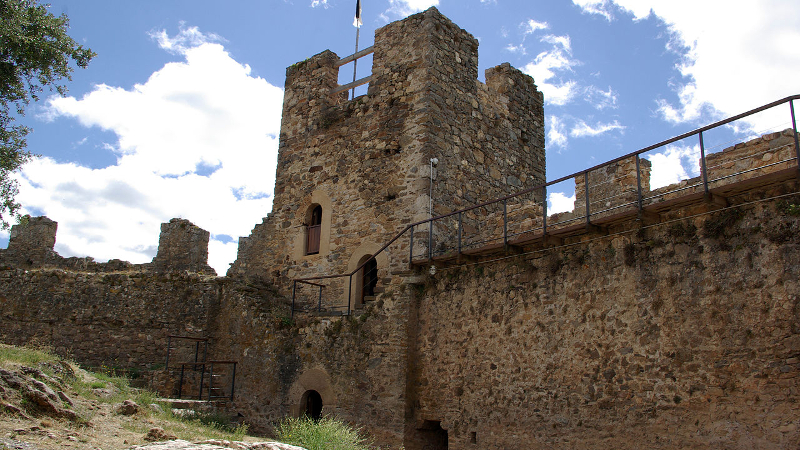 Castillo de Cornatel